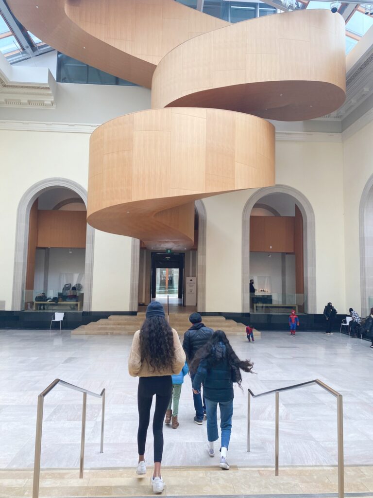 Entering the grand hall of the AGO